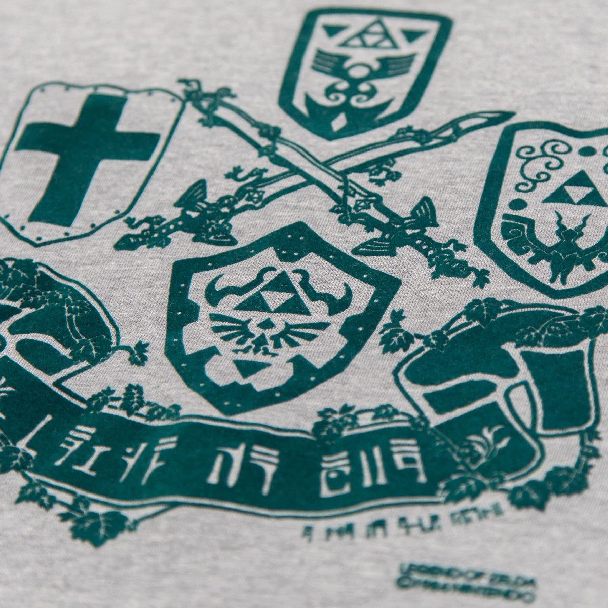 新品未開封 Tシャツ トライフォース リンク ゼルダの伝説 M